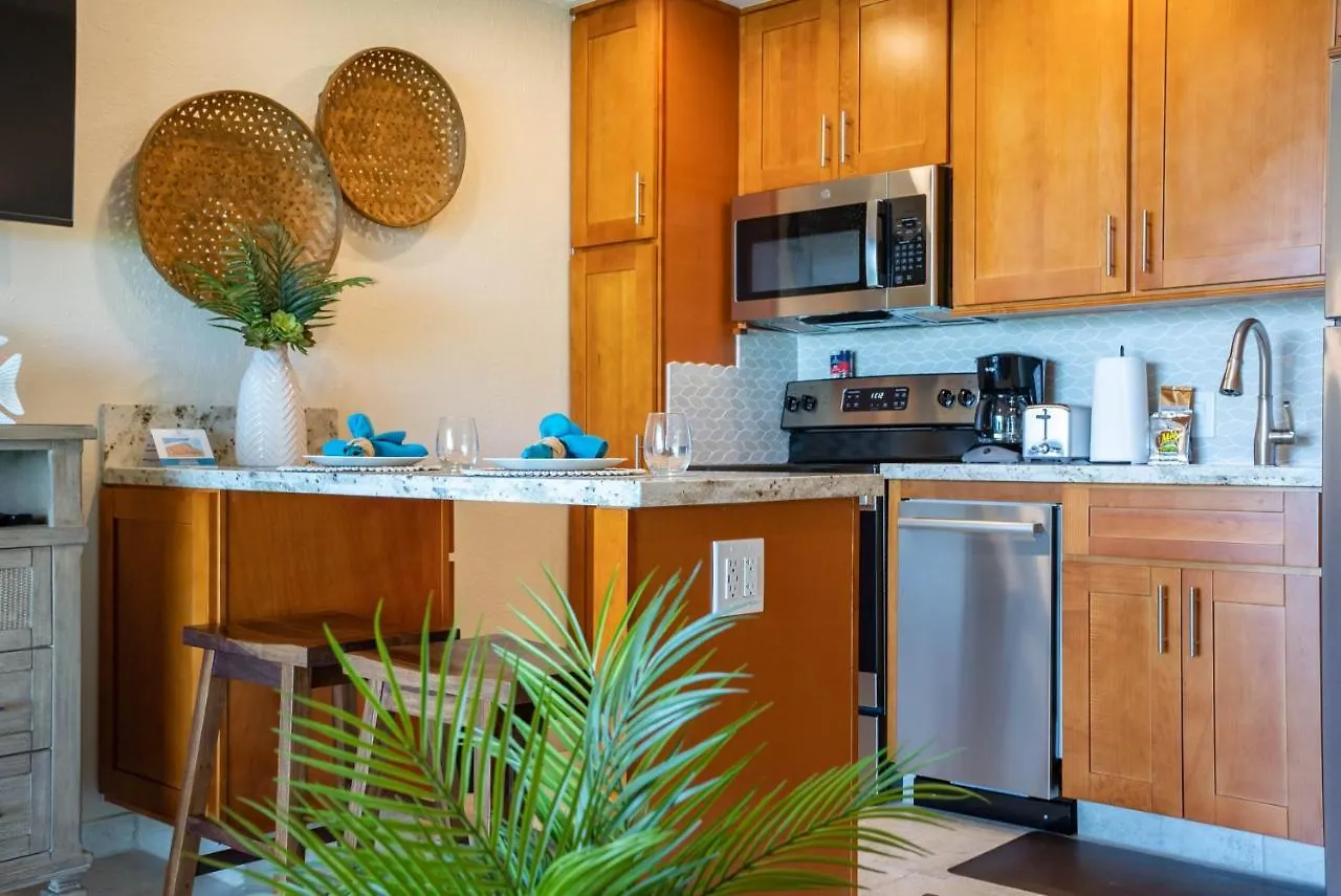 Kuleana 405 Oceanfront 1Bedroom Condo Kahana 0*,  United States