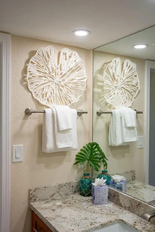 Kuleana 405 Oceanfront 1Bedroom Condo Kahana 0*,  United States